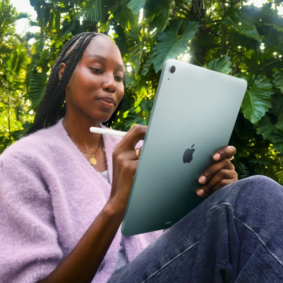 Apple iPad Air 11" (M4) 128 GB Wifi Stjerneskinn