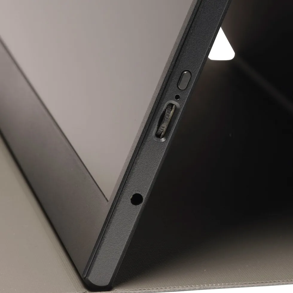 Denver Bærbar Full HD-skjerm med USB-C og IPS-panel 15,6"
