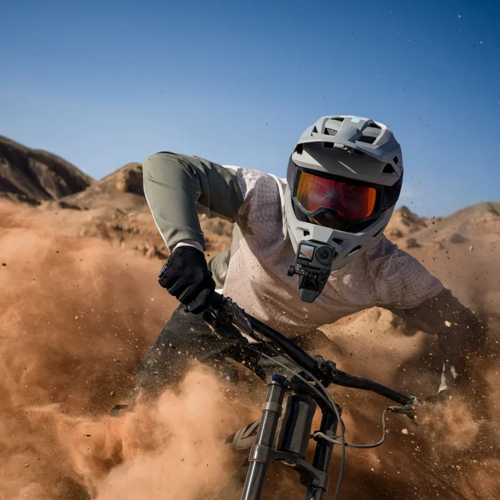 DJI Osmo Action 6 Adventure Combo