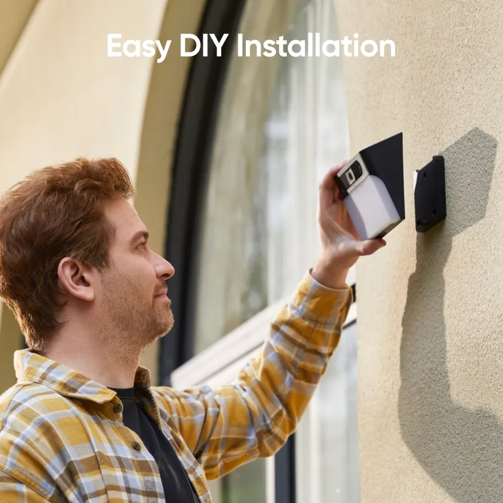 Eufy Solcelledrevet vegglampe med kamera S120
