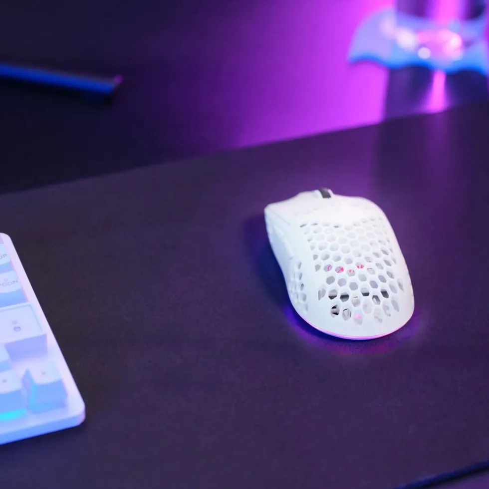 GXTrust GXT929 Helox Ultra-lightweight Wireless Gaming Mouse Hvit