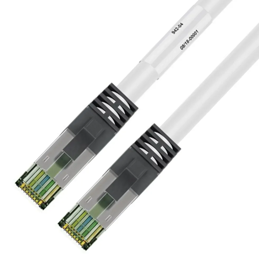Halogenfri S/FTP-nettverkskabel Cat. 8.1 1 m