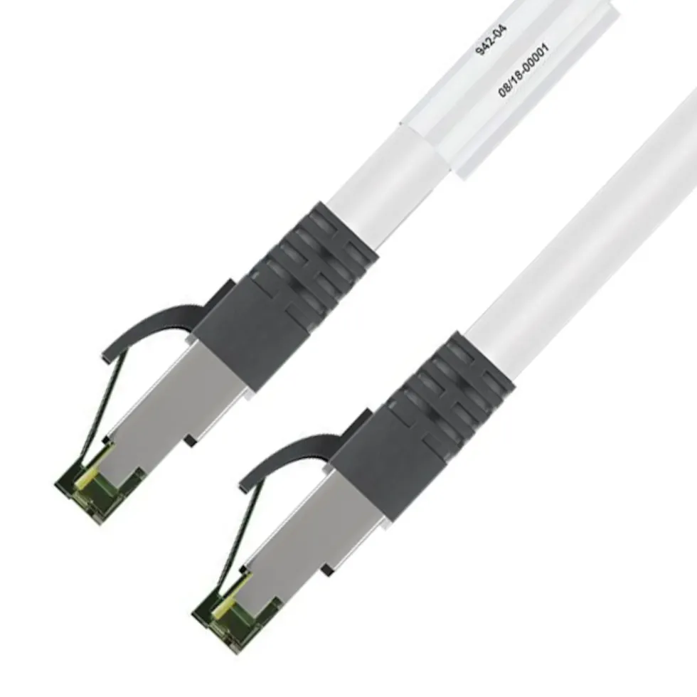 Halogenfri S/FTP-nettverkskabel Cat. 8.1 1 m