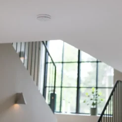 Housegard Thin brannvarsler med selvtest Hvit