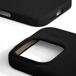 IDEAL OF SWEDEN Silicone MagSafe Case – mobildeksel til iPhone 16 Pro Black