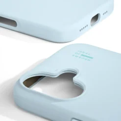 IDEAL OF SWEDEN Silicone MagSafe Case – mobildeksel til iPhone 16 Light Blue