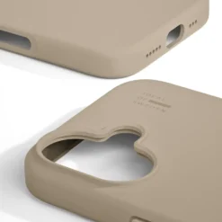 IDEAL OF SWEDEN Silicone MagSafe Case – mobildeksel til iPhone 17 Perfect Beige