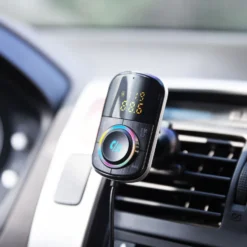 Linocell FM-sender med Bluetooth og hurtiglading