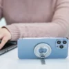 Linocell Magnetisk mobilstativ med innebygd flaskeåpner