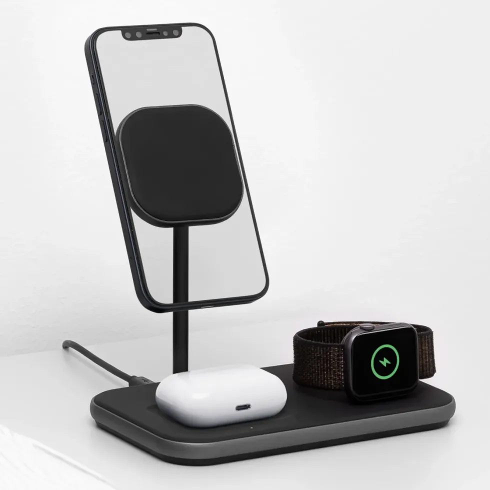 Linocell Premium 3-i-1-ladestasjon med MagSafe-kompabilitet