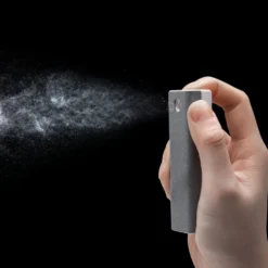 Linocell Rengjøringskit med spray og mikrofibertrekk