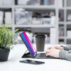 Linocell Tastaturetui for iPad Pro 11
