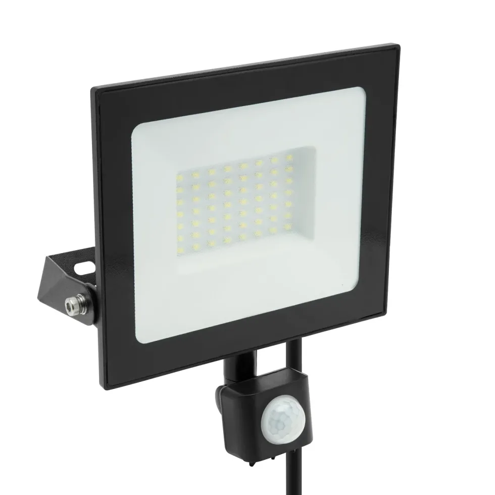 Luxorparts LED-lyskaster med bevegelsessensor 50 W (5750 lm)