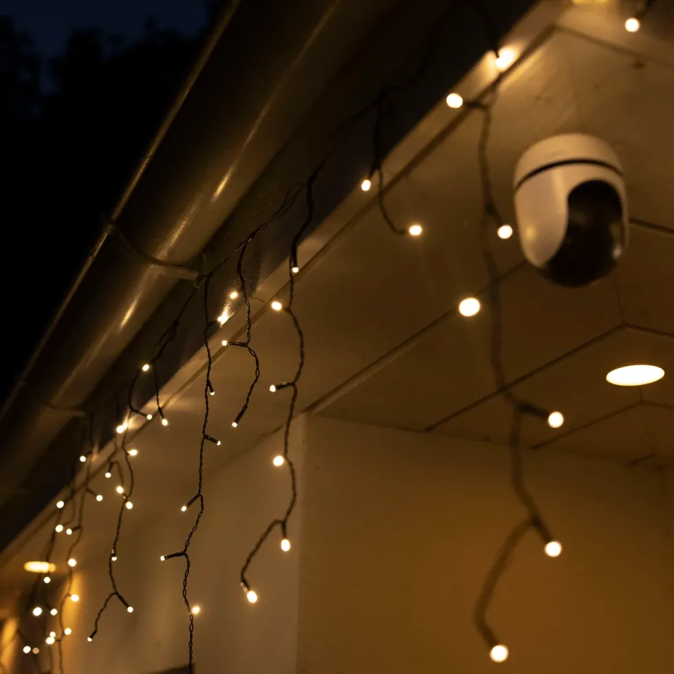 Lyslenke Istapp 360 LED 10,65 m (svart)