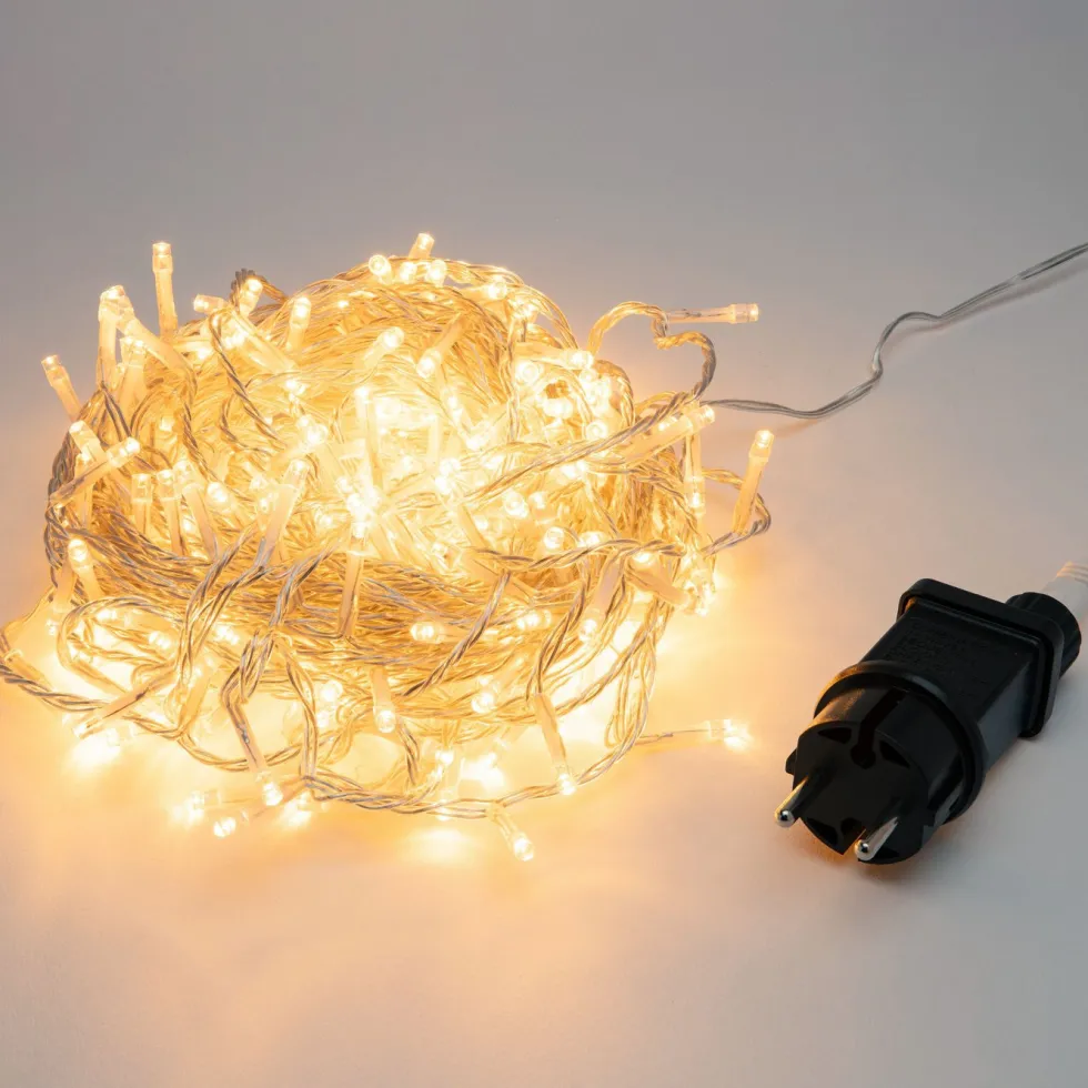 Lyslenke 240 LED 18 m (klar)