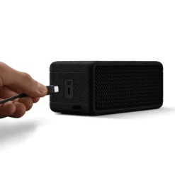 Marshall Emberton III Bluetooth-høyttaler Black and Brass
