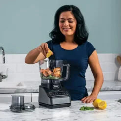 Ninja BN650EU foodprosessor med Auto-iQ 2,1 l