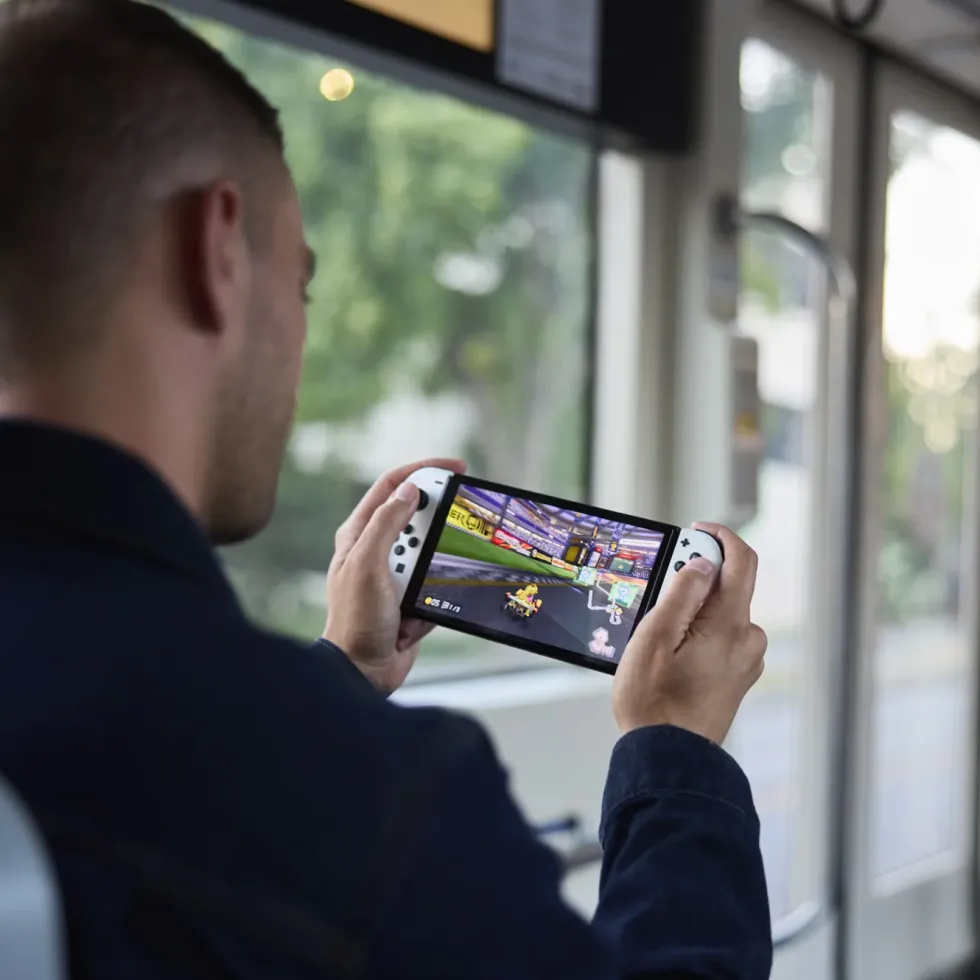 Nintendo Switch (OLED) Spillkonsol 7" Hvit