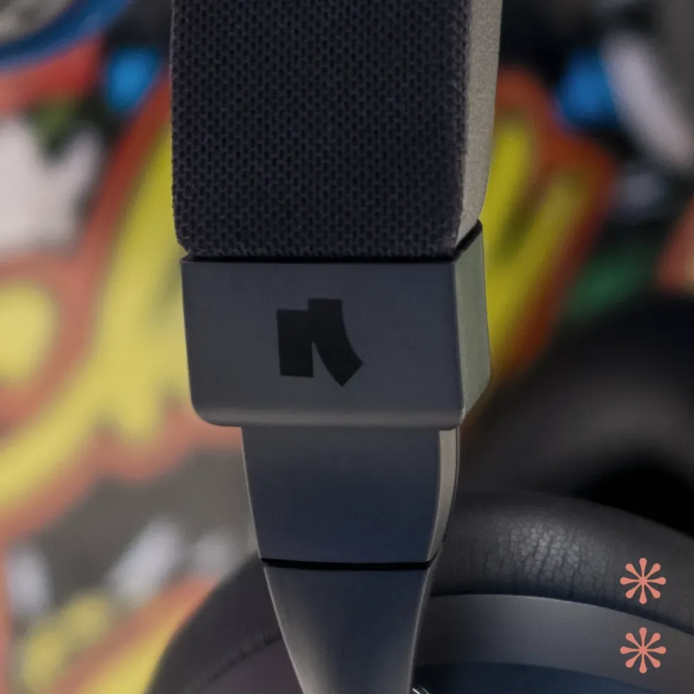 Nomadelic Hybrid ANC Headphones Solo 200