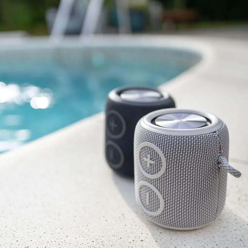 Nomadelic Loud 705 Vanntett Bluetooth-høyttaler Grå