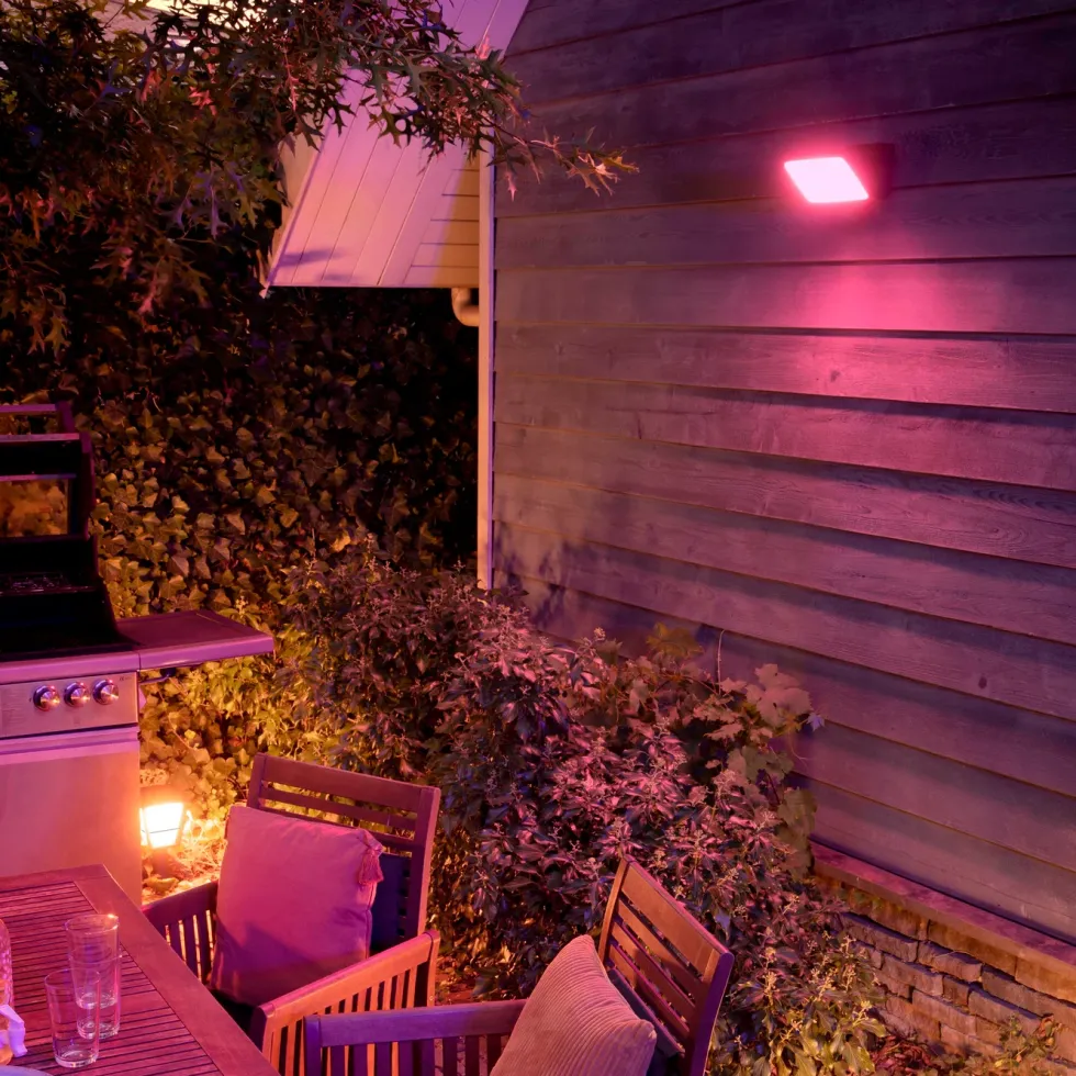 Philips Hue Discover Utendørslyskaster 2250 lm