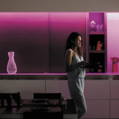 Philips Hue Extension Lightstrip Plus V4 Forlenger til LED-list