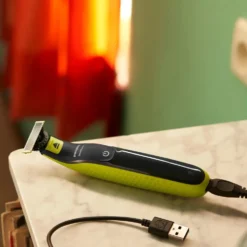 Philips OneBlade 360 skjeggtrimmer