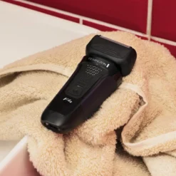 Remington F4002 Foil Shaver F4 Barbermaskin