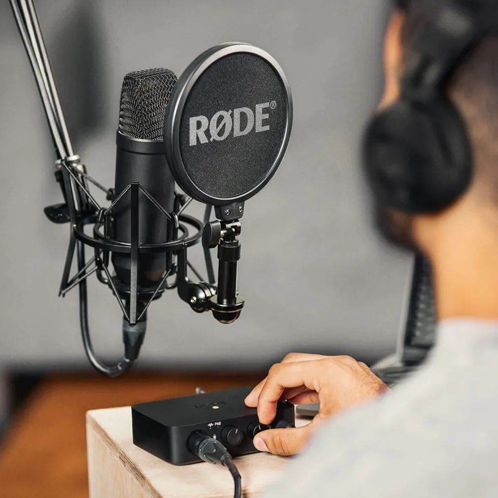 Rode NT1 + AI1 Studio Bundle