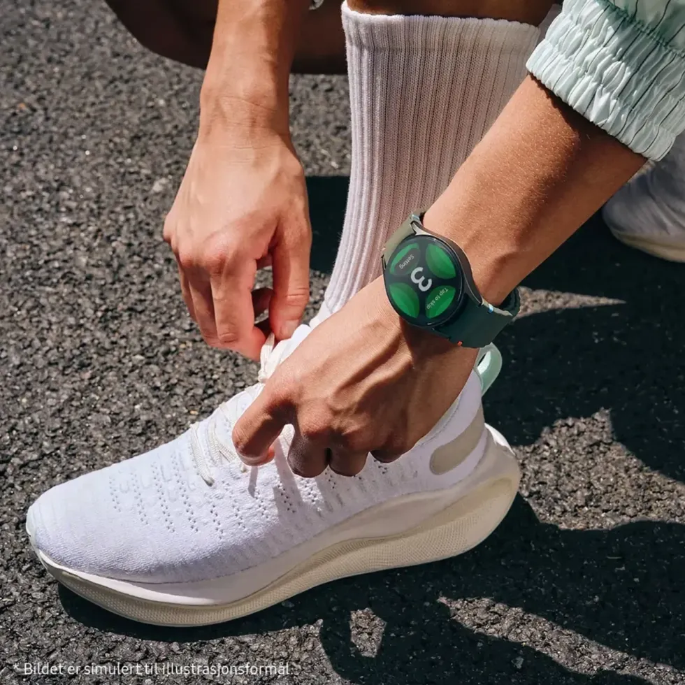 Samsung Galaxy Watch7 44 mm Bluetooth Sølv