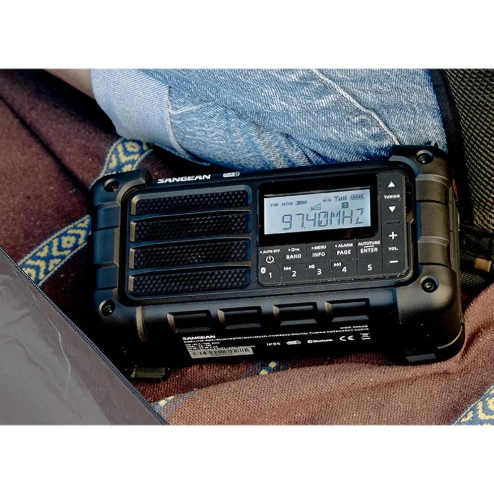 Sangean MMR-99 DAB+ Dynamoradio med solcelle