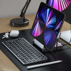 Satechi Aluminum Stand Hub for iPad Pro (2018 og nyere)