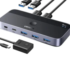Ugreen USB 3.0-switch for deling av USB-enheter mellom to datamaskiner