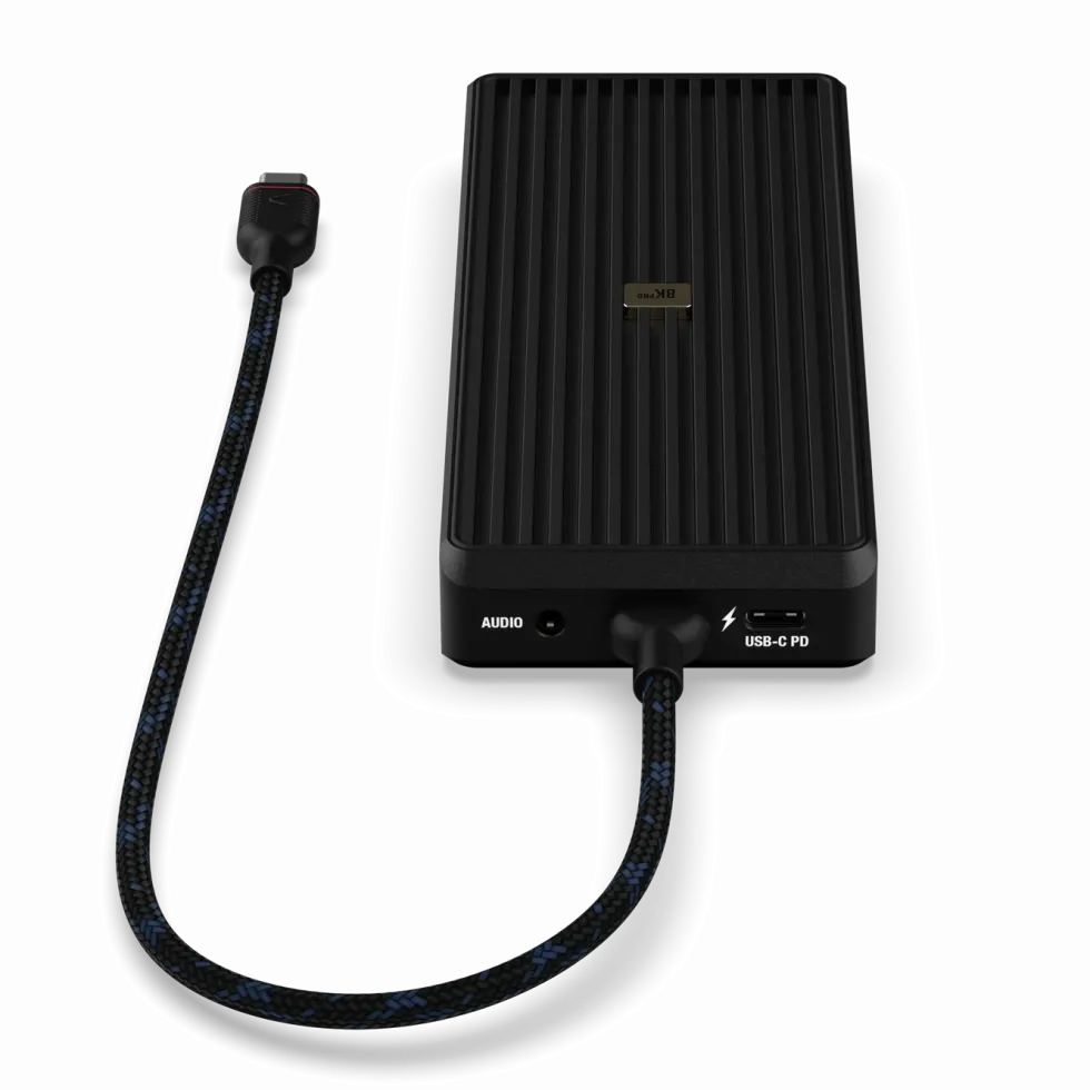 Unisynk USB-C-Hub 12 porter 8K for to skjermer
