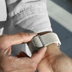 Vonmählen Woven Loop flettet rem til Apple Watch 44/45/46/49 mm Cream