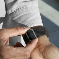 Vonmählen Woven Loop flettet rem til Apple Watch 44/45/46/49 mm Black