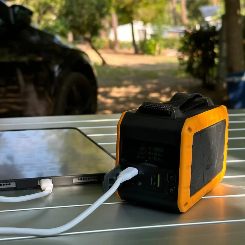 Xtorm Rugged XR204 Flashlight Powerbank 40 000 mAh