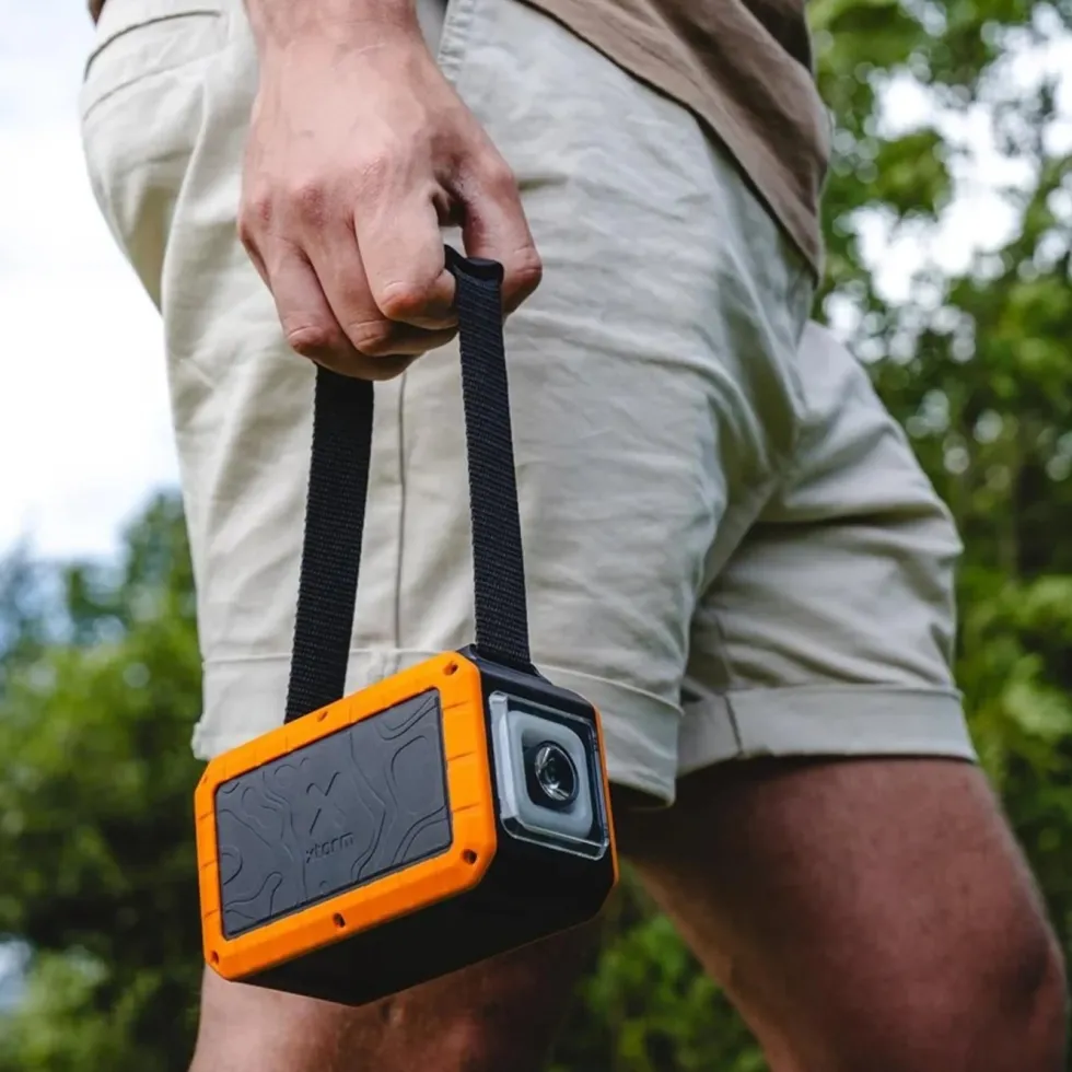 Xtorm Rugged XR204 Flashlight Powerbank 40 000 mAh